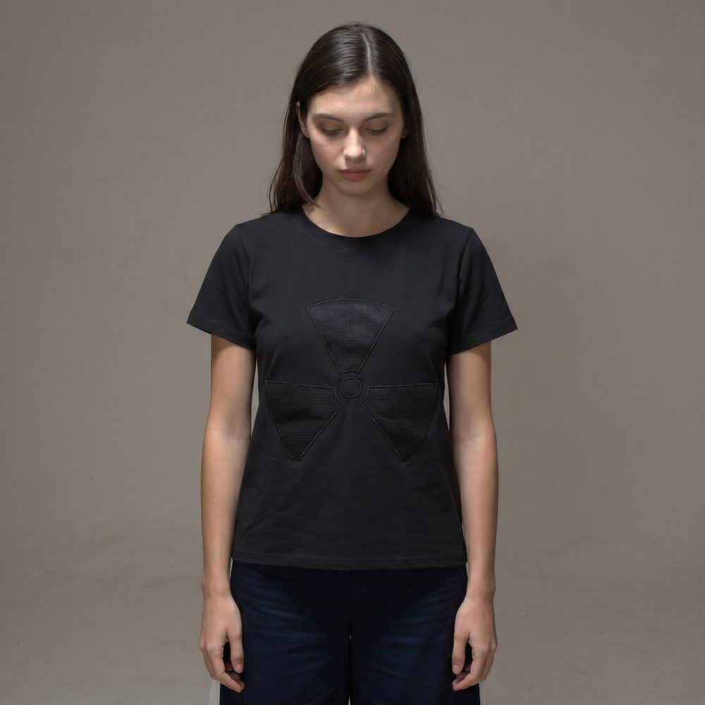 TP0210B nuclear logo tee